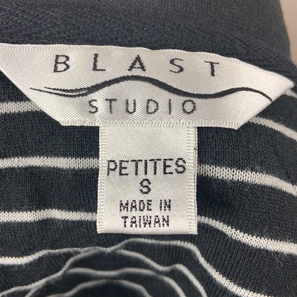 Black dotted Quilted Vest Size Small Petite - Picture 3 of 7